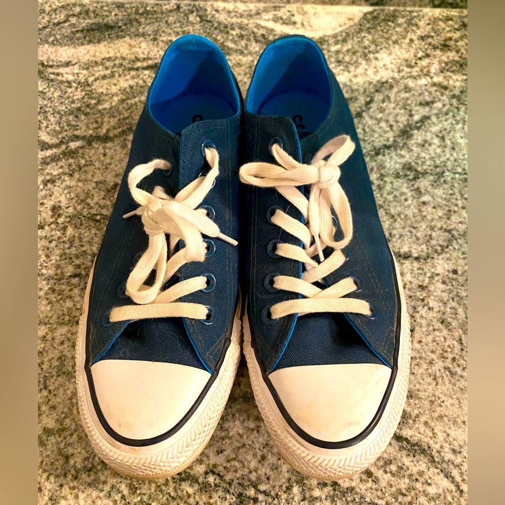 Converse-Navy blue